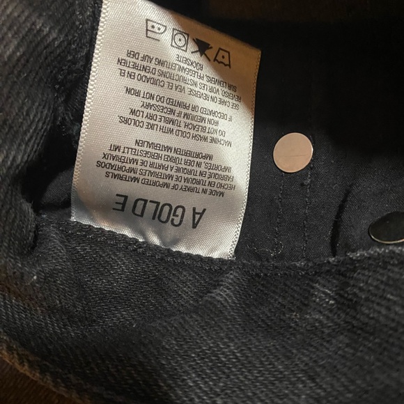 Agolde Black Distressed High-Rise Denim Shorts - Picture 7 of 7